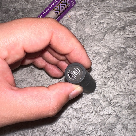 3 piece bundle candle, tarte highlighter, and buxom lipstick mini shade is chai - Picture 9 of 11